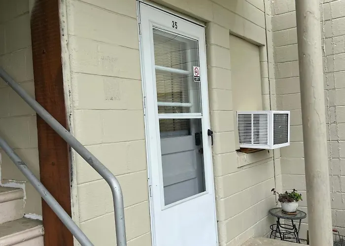 Cozy Studio Near Vsu, Sgmc & Moody Afb