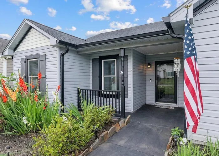 Cozy And Luxurious Home With Pool 3Br 2Bt