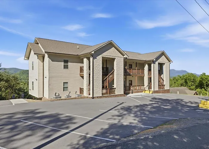 Serenity Ridge Clubhouse Unit 6- Big Groupspool