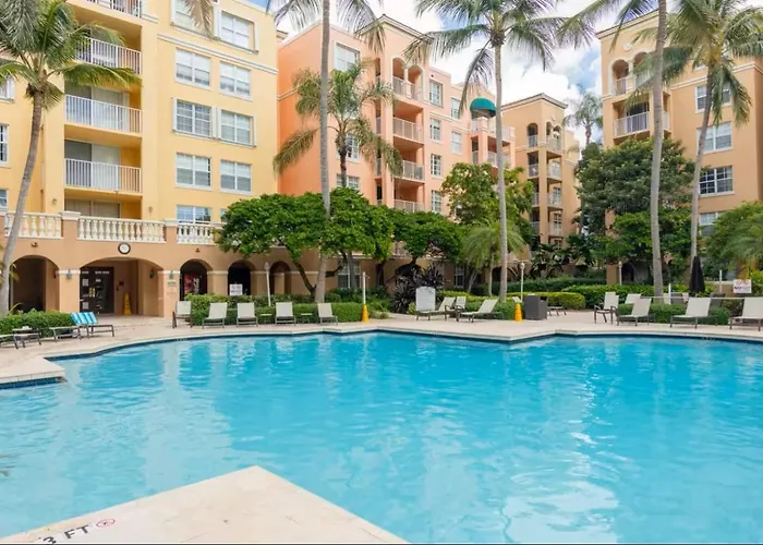 Modern King Suite At The Yacht Club Aventura 5405