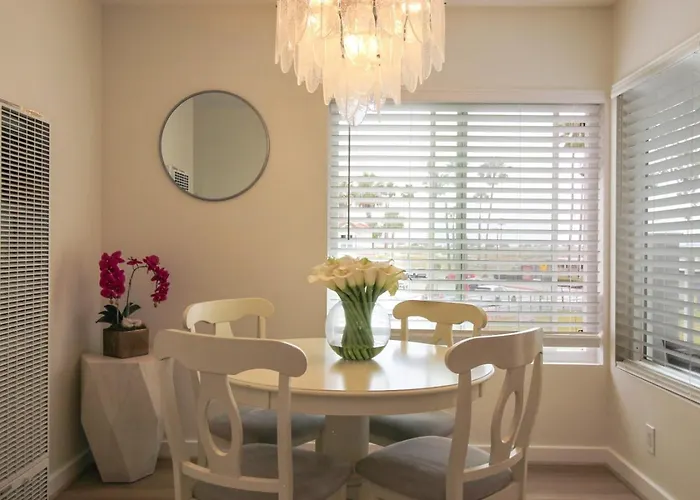 Beachside 2Br Condo, 2 King Beds , Near Disney