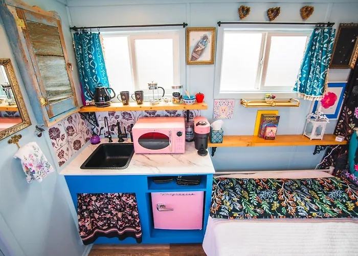 Deva Fairy Cottage With Private Hot Springs Tub