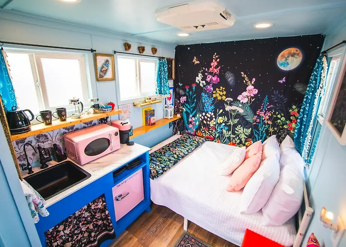 Deva Fairy Cottage With Private Hot Springs Tub
