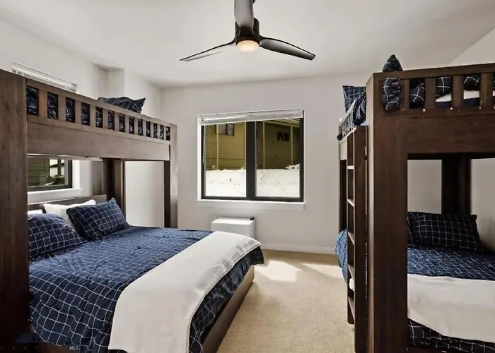 Cozy Luxury In Big Sky