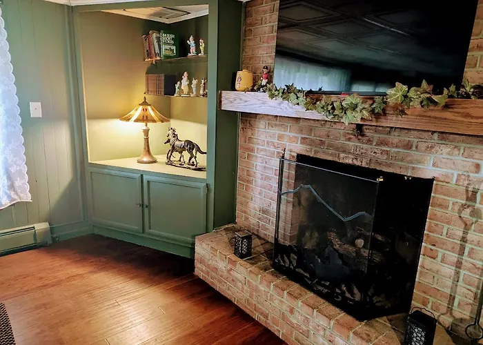 Private Apartment On Scenic Horse Farm