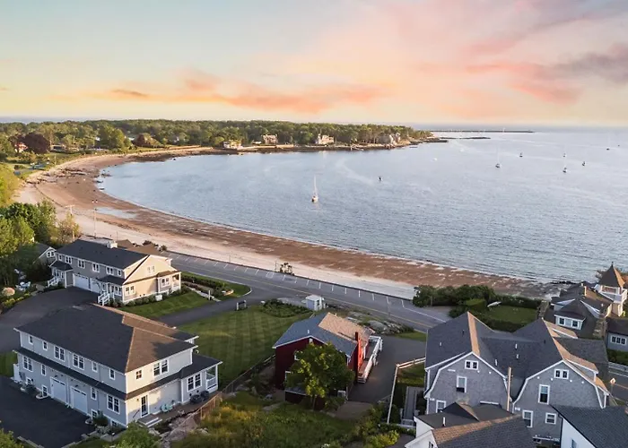 Niles Beach House