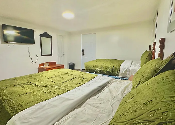 Skyland Motel