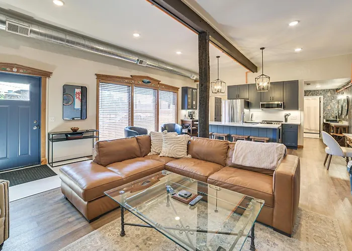 Main St Gaylord Condo In The Heart Of Downtown