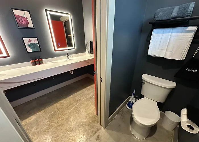 A12 Upper West Stakes Daily Double Suite