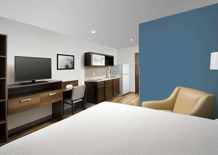 Woodspring Suites St Joseph