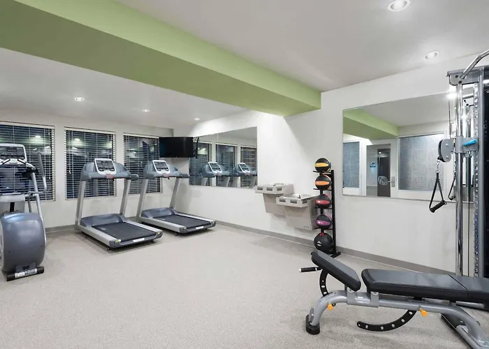 Woodspring Suites St Joseph