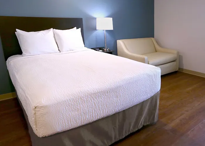 Woodspring Suites St Joseph