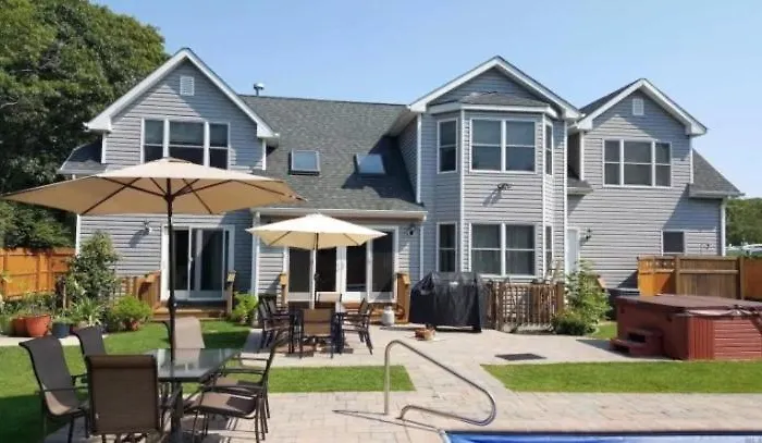 Beautiful 6-Bedroom Escape Featuring A Private Pool