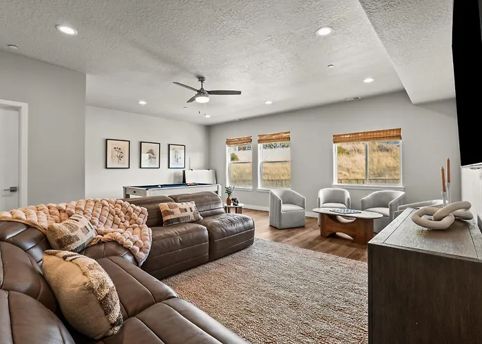 3Br Townhouse In The Heart Of Draper Utah
