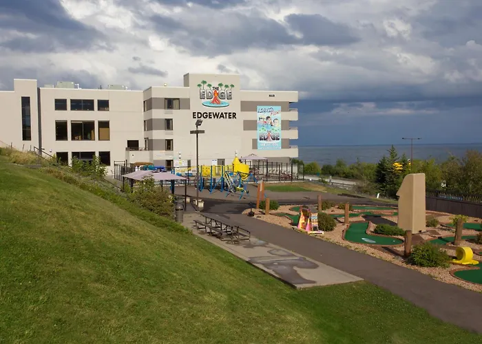 Edgewater Hotel And Waterpark