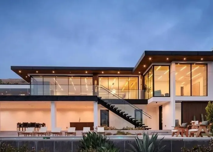 Ocean Crest Malibu Luxury Villa