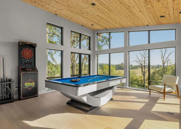 Kingwood - Riverfront Luxury W Private Trails