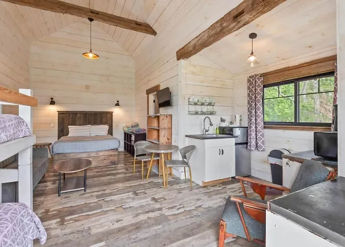 The Alpine Suite | Walk To Downtown & Rangeley Lake Beach