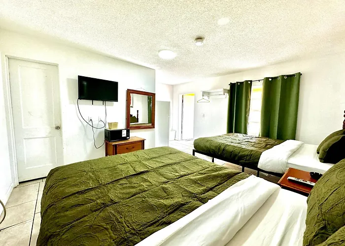 Skyland Motel