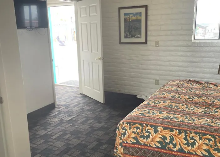 Cj Motel Rv Park