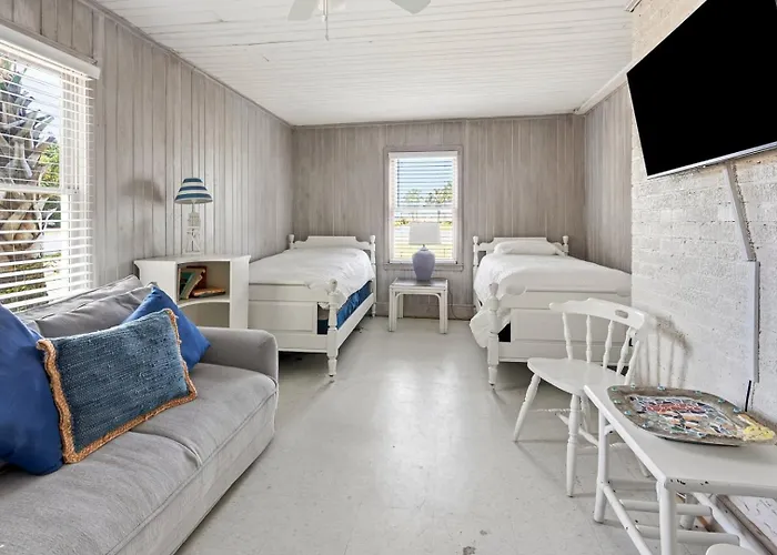 Honey Tides Cottage