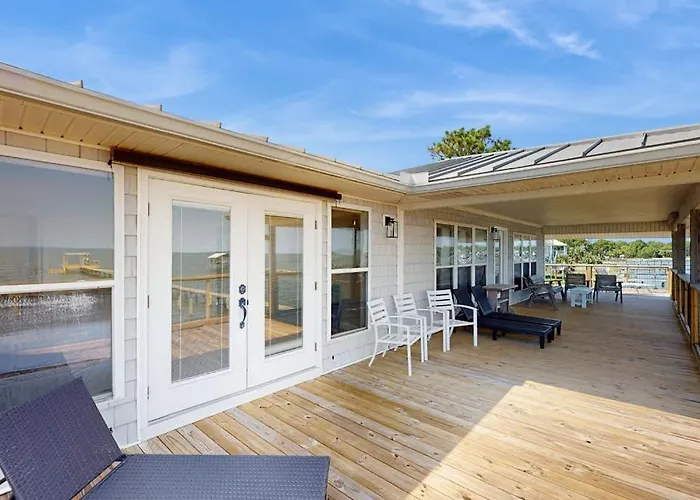 Gorgeous Bayfront Home Private Dock Gas Grill Wifi Washer And Dryer
