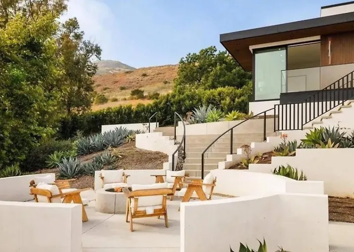 Ocean Crest Malibu Luxury Villa
