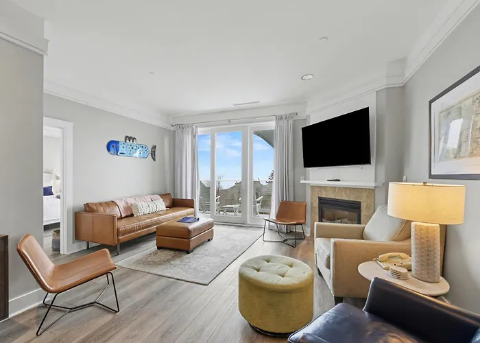 Maritime Lakview Suite 417: A Spacious 2-Bedroom Condo In Beautiful Bay Harbor, Mi.