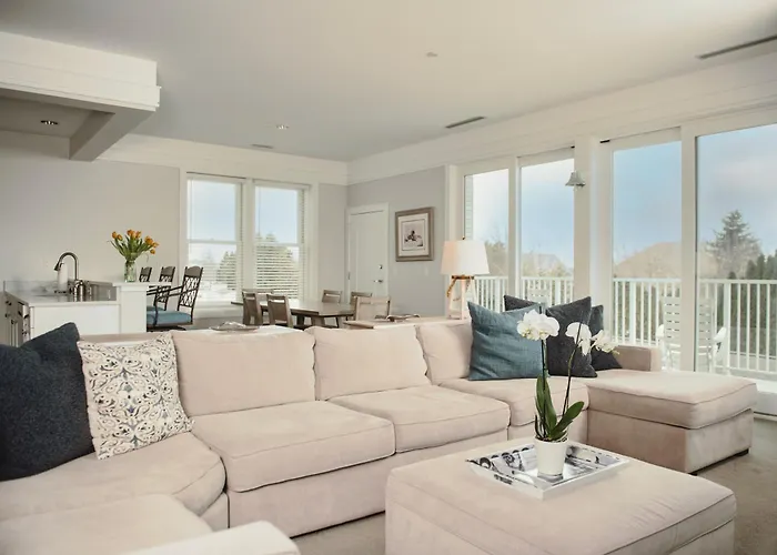 Experience Comfort In Bay Harbor At Nautical Dream 220, A Spacious 3-Bedroom Condo.