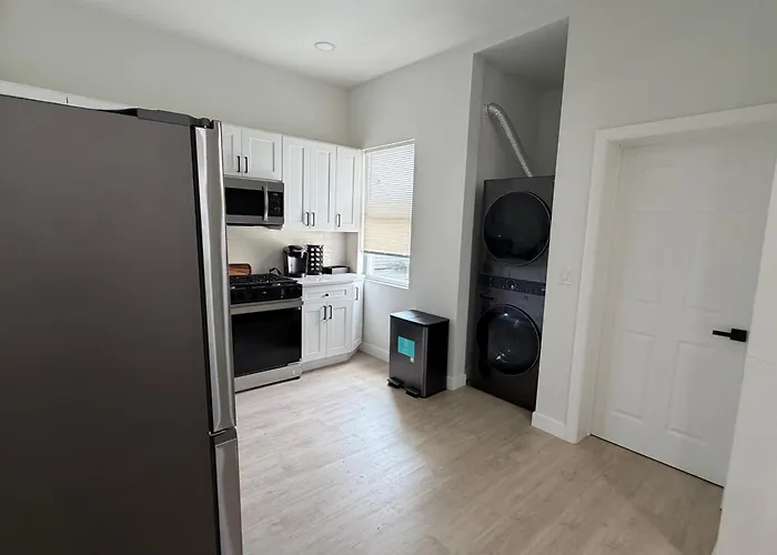 Modern 2BR Oasis