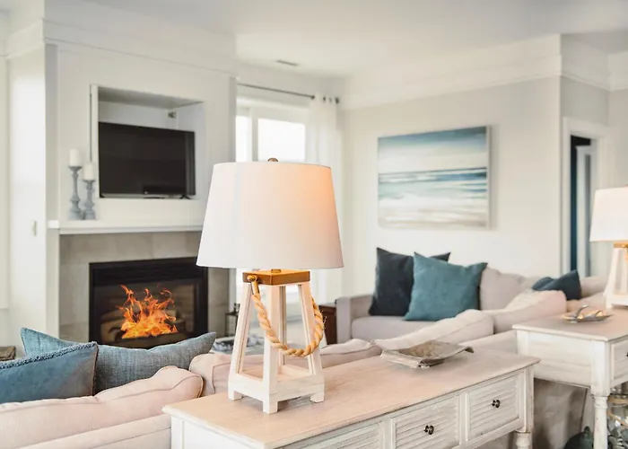 Experience Comfort In Bay Harbor At Nautical Dream 220, A Spacious 3-Bedroom Condo.
