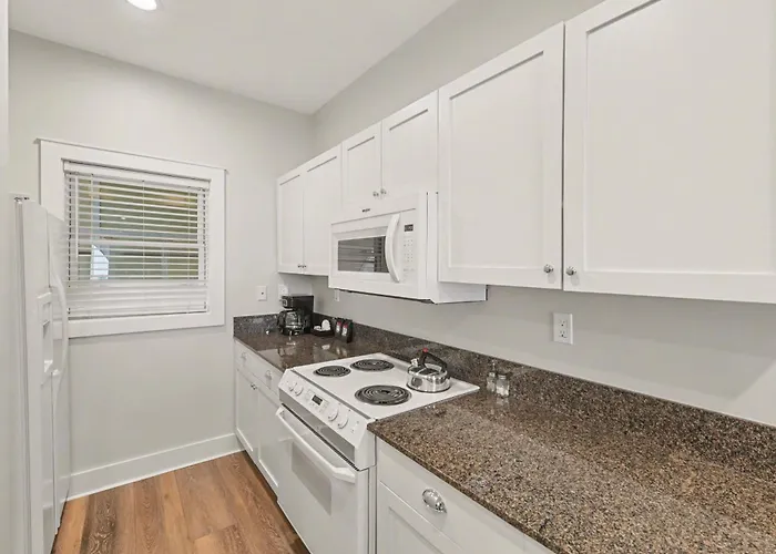 Experience Comfort In Maritime Lakeview Suite 406, A 2-Bedroom Condo In Bay Harbor.