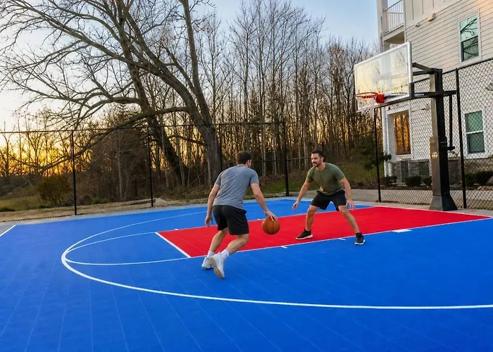 2Br Family Suite W/ Pool, Pickleball, Gym, Games