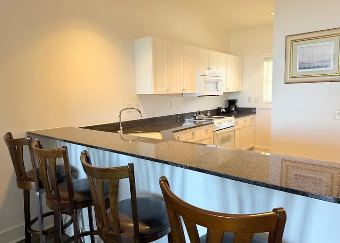 Maritime Lakeview Suite 317: Cozy 2-Bedroom Condo With Stunning Lake Views In Bay Harbor, Mi.