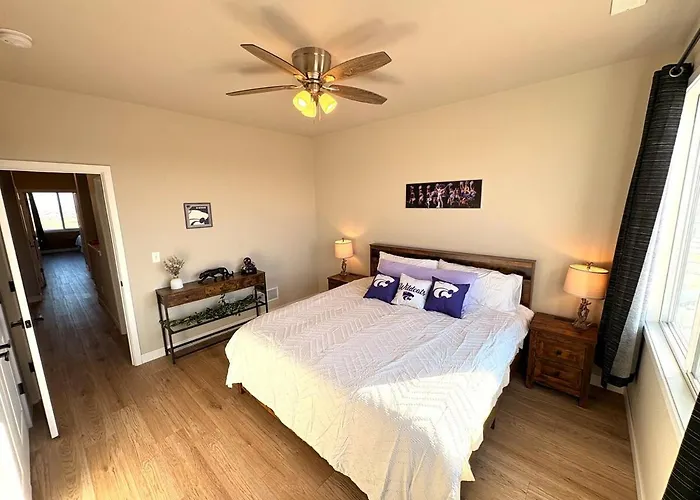 K-State Townhome At Colbert Hills With Hilltop Views