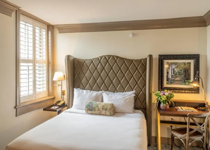Andrew Pinckney Inn