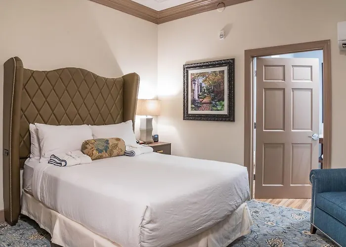 Andrew Pinckney Inn