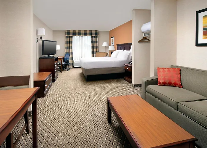 Holiday Inn Express & Suites By Ihg Chambersburg By Ihg