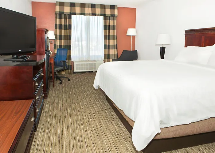 Holiday Inn Express & Suites By Ihg Chambersburg By Ihg