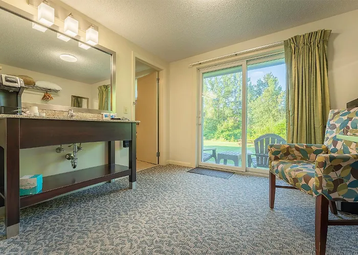 Sun & Ski Inn And Suites