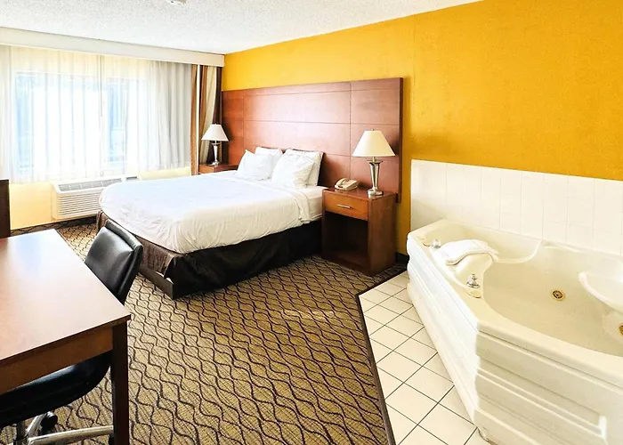 Country Inn & Suites By Radisson, Mishawaka - South Bend
