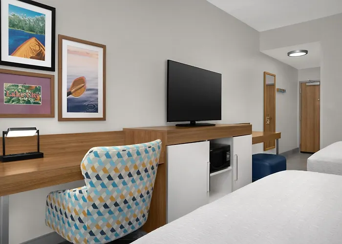 Hampton Inn & Suites Lake City