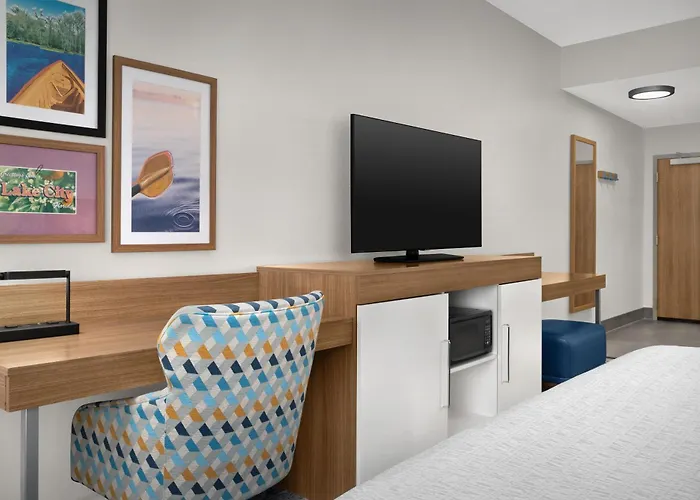 Hampton Inn & Suites Lake City