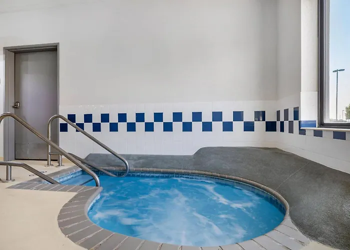 Comfort Inn & Suites Rochester South Mayo Clinic