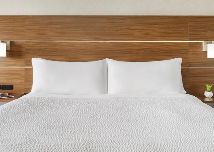 Holiday Inn Express Irondequoit By Ihg