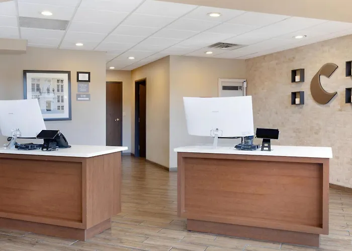 Comfort Inn & Suites Wichita Northeast