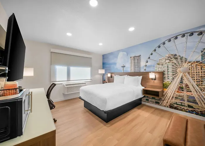 Clarion Pointe Kent - Seattle South