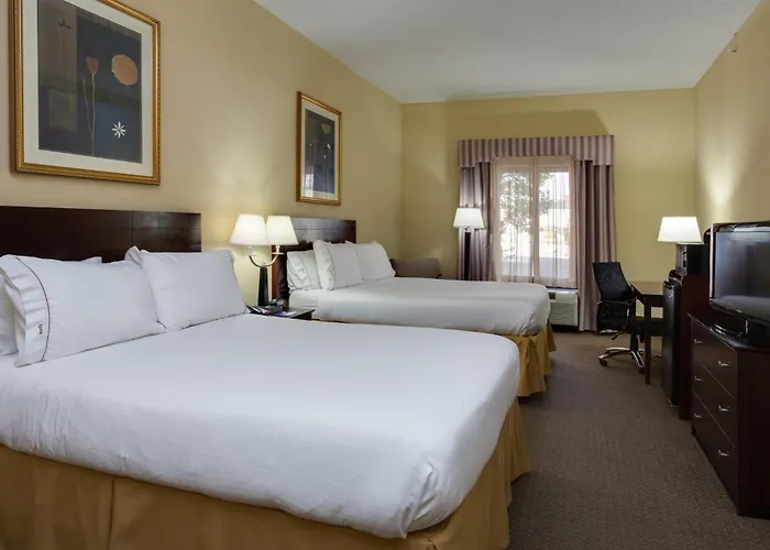 Holiday Inn Express & Suites Sebring By Ihg