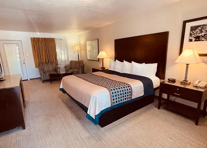 Vino Inn & Suites