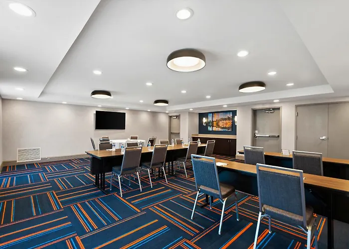 Hampton Inn & Suites Fort Belvoir Alexandria South